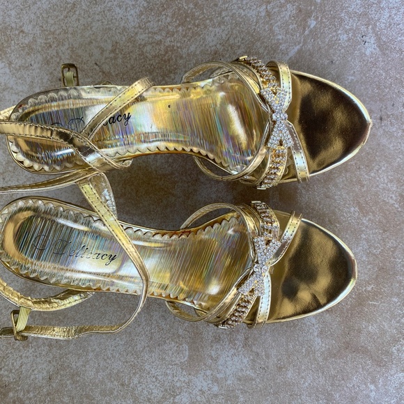 Delicacy Gold Strappy Rhinestone Embellished Bow Tie Open Toe Heels - Picture 2 of 13
